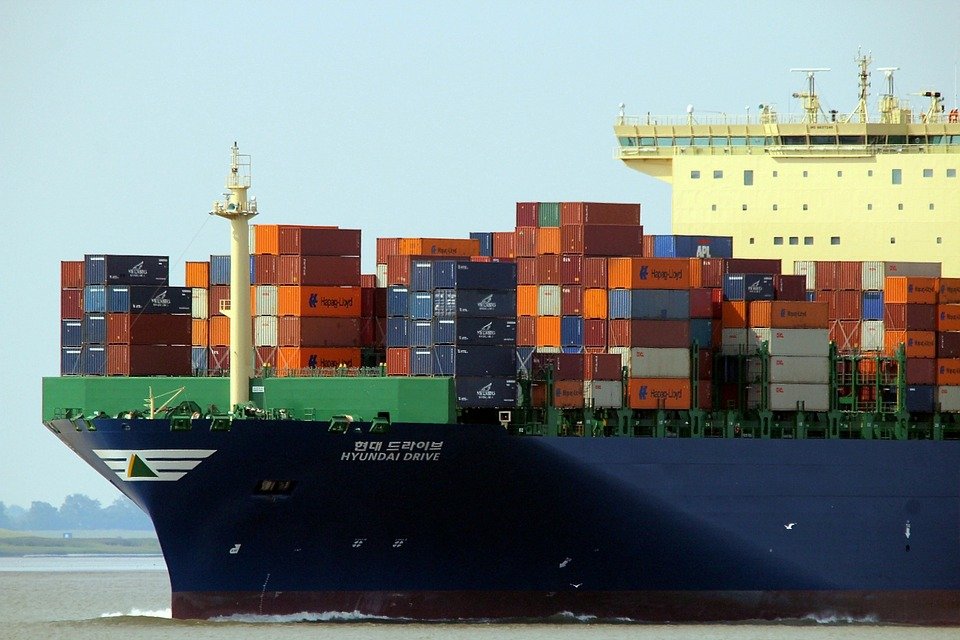 Why Do Stacks Of Containers On Ships Sometimes Fall?