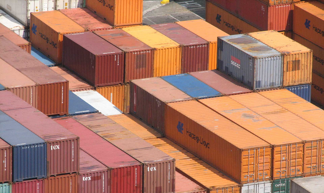 4 Factors to Consider When Shopping for Shipping Containers